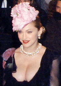 200px_Madonna_at_Madrid_premiere_of_Evita.jpg