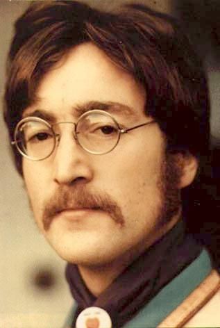 John_Lennon_Biography.jpg