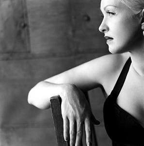 2345_859550117_cyndi_lauper_H174615_L.jpg
