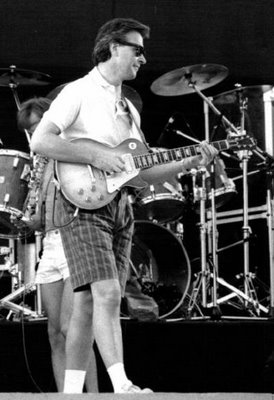 409px_John_mclaughlin_1986_hollabrunn.jpg