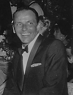 Frank_Sinatra_laughing.jpg