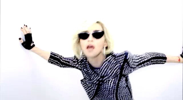 Madonna___Celebration_Video_Screencaps__82_.jpg