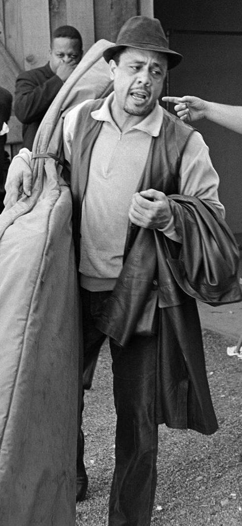 mingus_ph_04.jpg