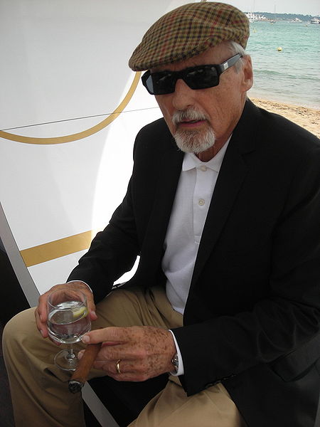 450px_Dennis_Hopper_hat.jpg