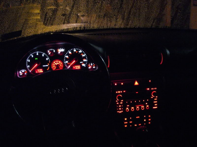Фото за рулем ауди ночью
