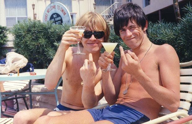 brian_jones_and_keith_richards_pool.jpg