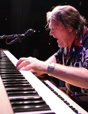 3034_image_16_brian_auger_jpg.jpg