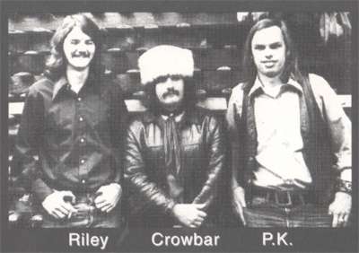 1259419130_band.jpg