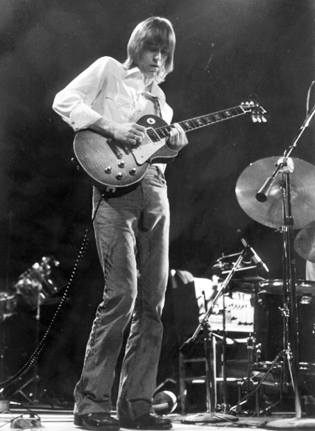 Eric_Johnson.jpg