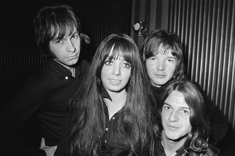 800px_Shocking_Blue_923_1956.jpg