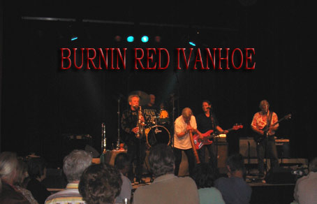 Burnin_scene1_07.jpg