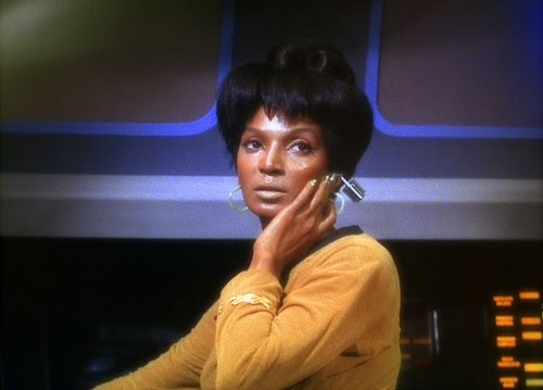 bp_OS_Uhura_Nichelle_Nichols_gold_uniform.jpg