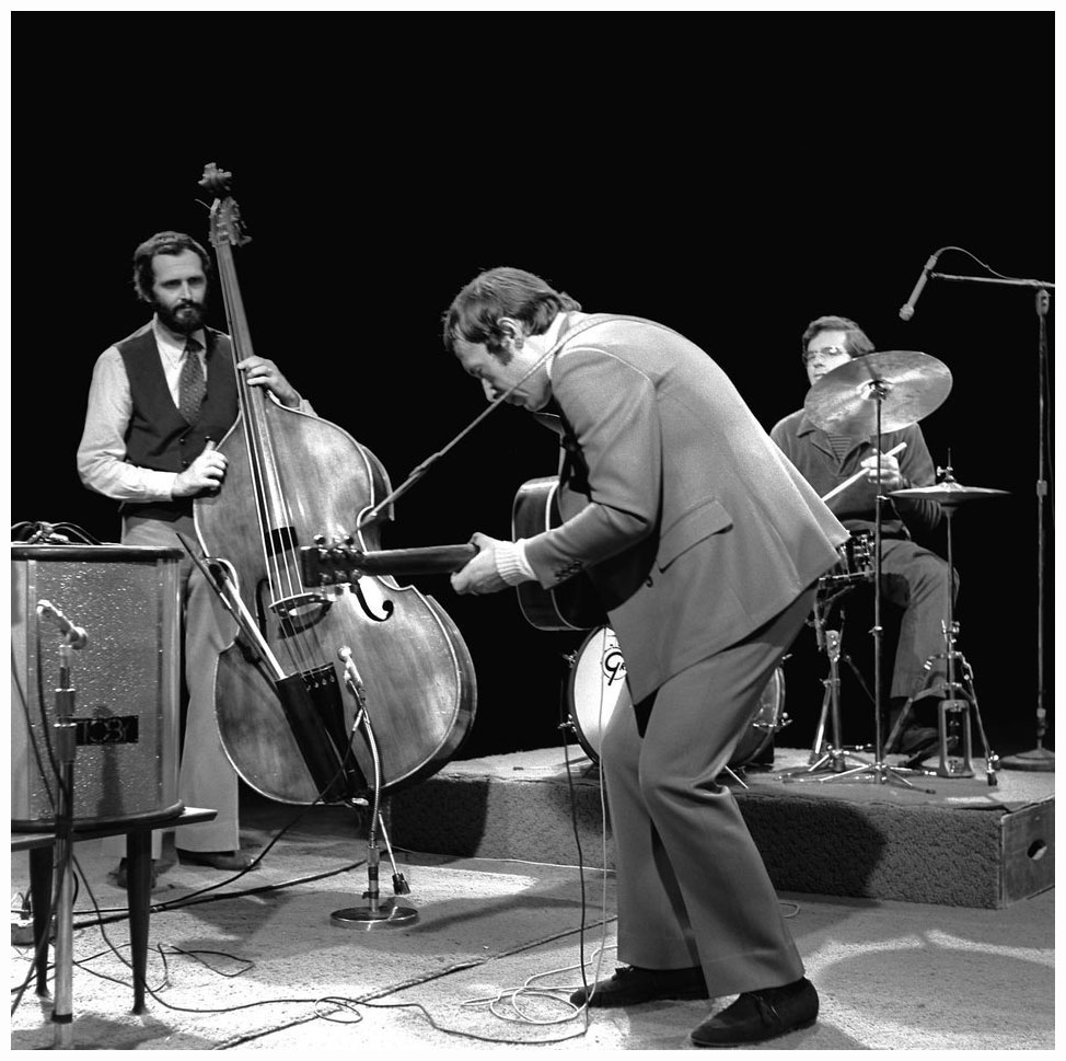 gabor_szabo_wgbh_tv_boston_1968_lee_tanner.jpg