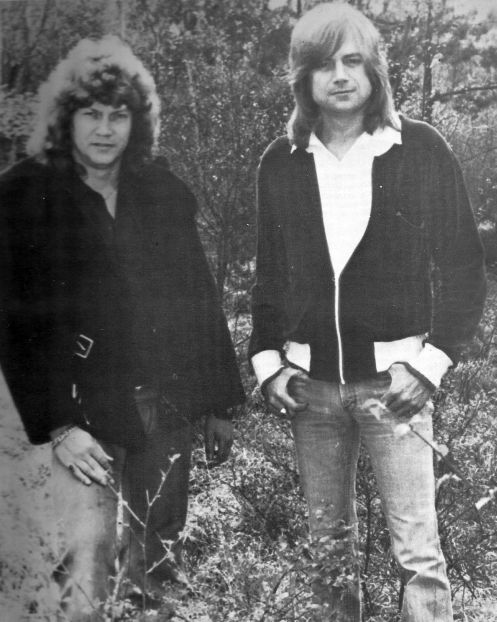Justin_Hayward_John_Lodge2.jpg