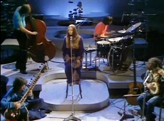 img_pentangle_house_02.jpg