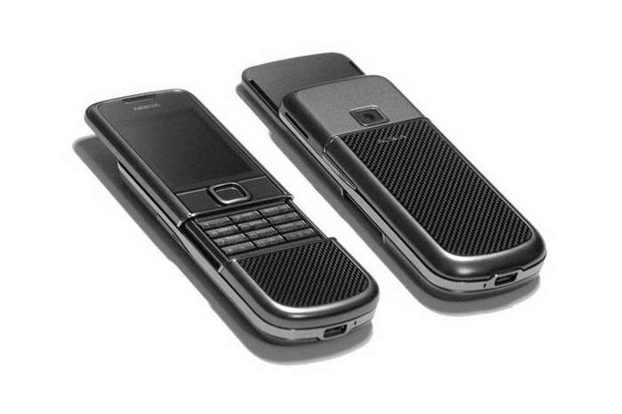 Nokia_8800_Arte_Carbon_Gold_Diamond_MJ_01.jpg
