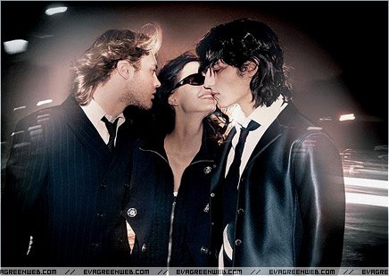 armanidreamers_004.jpg