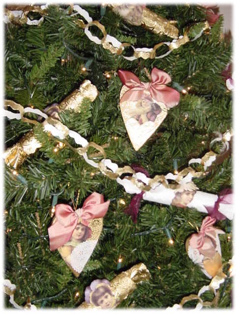 christmas_tree_paper_garland.jpg