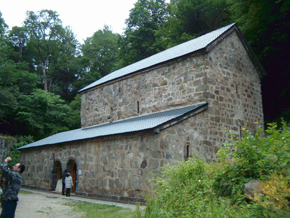 mtsvane_monasteri.jpg