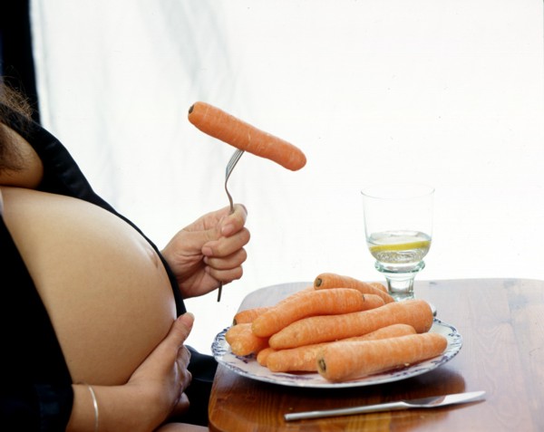 pregnant_woman_food_and_drink_2_AJHD.jpg