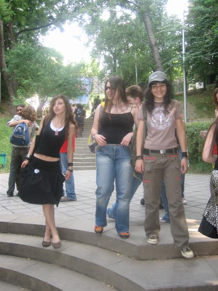 Me__Ana___Polsky___Mziuris_Festivali_2006_17_ivnisi.jpg