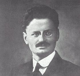 LevTrotski.jpg