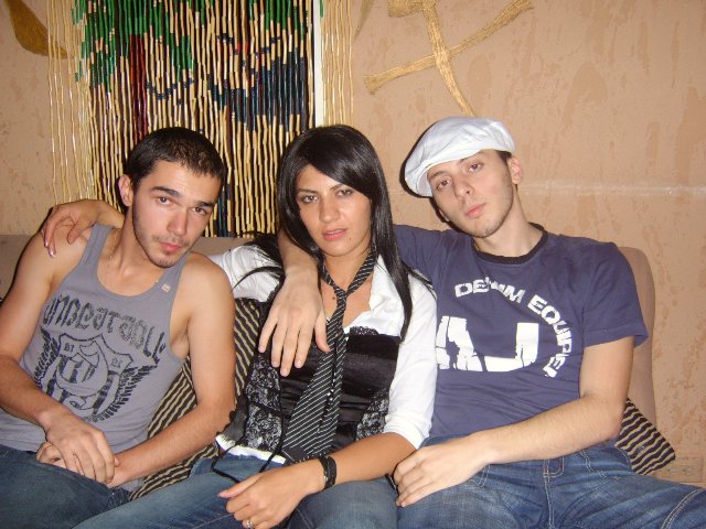 222222_640x480.jpg
