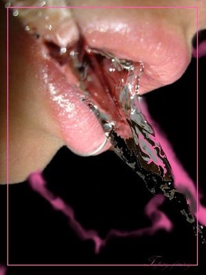 ToXic_lipS_by_tipsyfairy.jpg