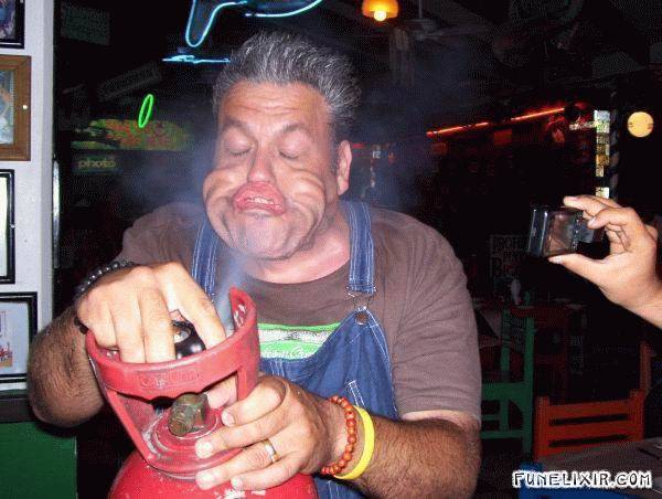 1215958746_sniffing_gas.jpg
