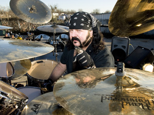 HQAR_Vinnie_Paul_Main_2756.jpg