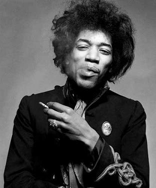 jimi_hendrix_fumando.jpg