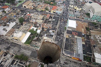 sinkhole420_420x0.jpg