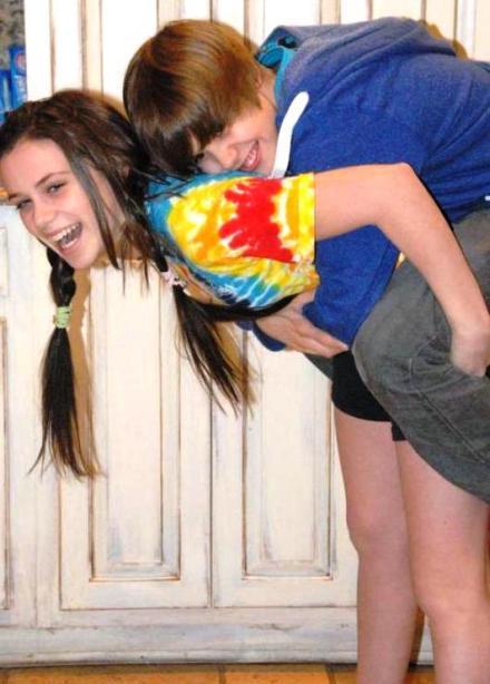 justin_biber_and_his_ex_justin_bieber_10189493_440_614.jpg