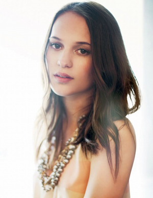 600full_alicia_vikander.jpg