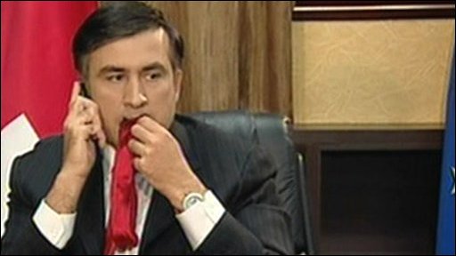 saakashvili_halstuxi.jpg