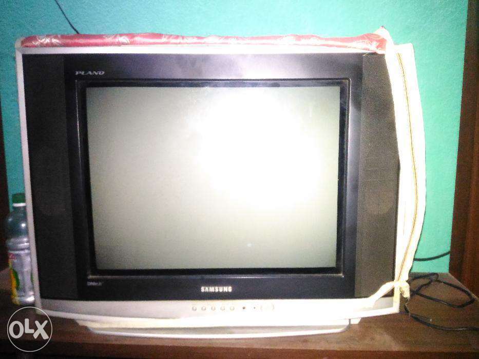 224244916_2_1000x700_my_18_moths_old_samsung_tv_22_inch_upload_photos_rev009.jpg