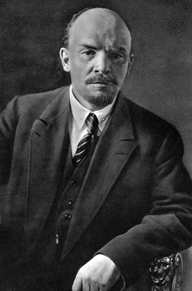 800px_Lenin_1920.jpg