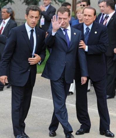 medvedev_drunk_g8_8.jpg