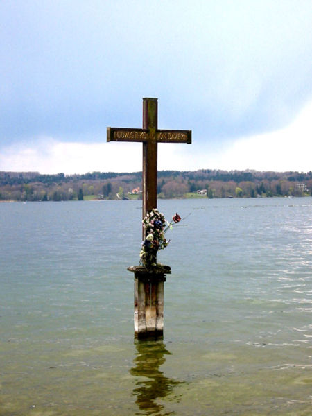 450px_Ludwigcross.jpg