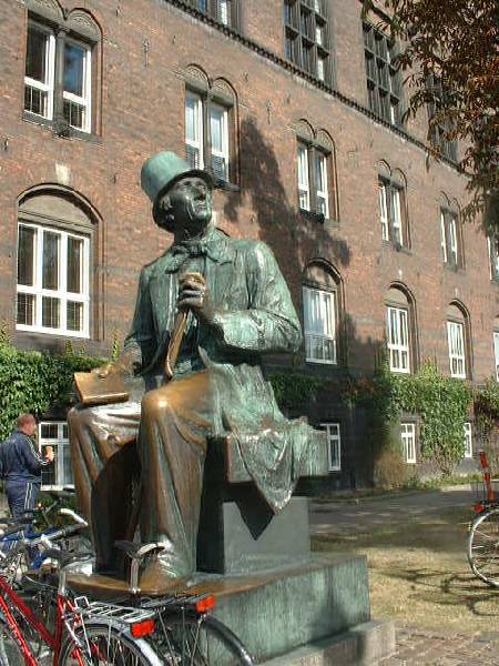 Hans_Christian_Andersen.jpg