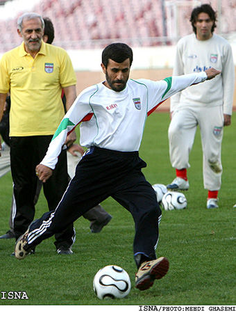 Ahmadinejad_soccer_team.jpg