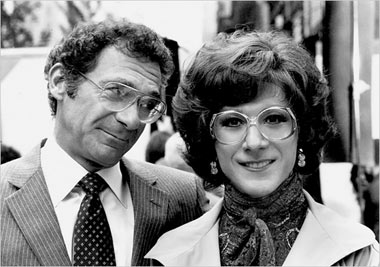 sydney_pollack_dustin_hoffman_tootsie.jpg