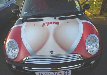 boobs_on_a_car_12050.jpg