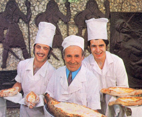 Khachapuri.jpg