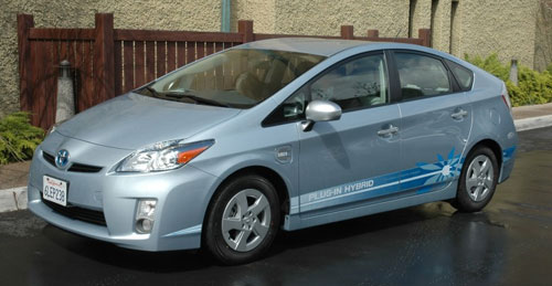 2010_Toyota_Prius_PHV.jpg