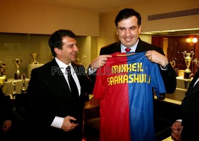 0_saakashvili_georgia_barcelona_shirt.jpg