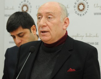 201112211930.jpg