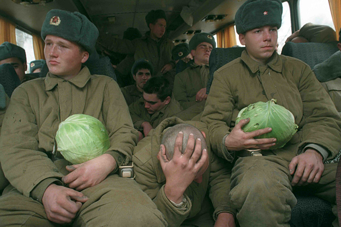 v_2012_godu_v_armii_rashitili_11_milliardov_rublej.jpg