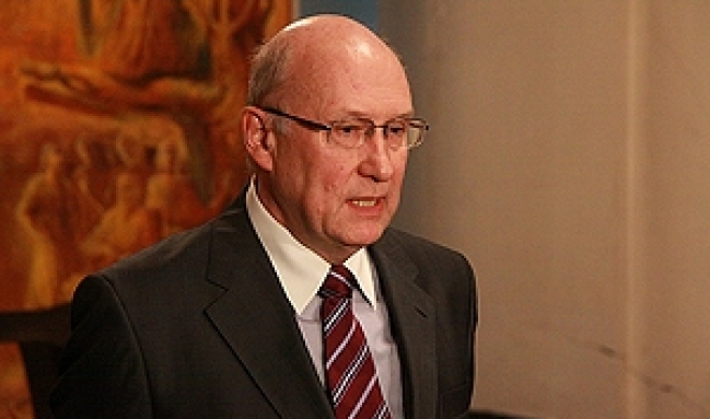 5270df31743a0ortvin_henigi.jpg