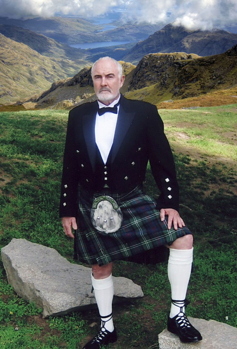 sean_connery_in_kilt_1.jpg